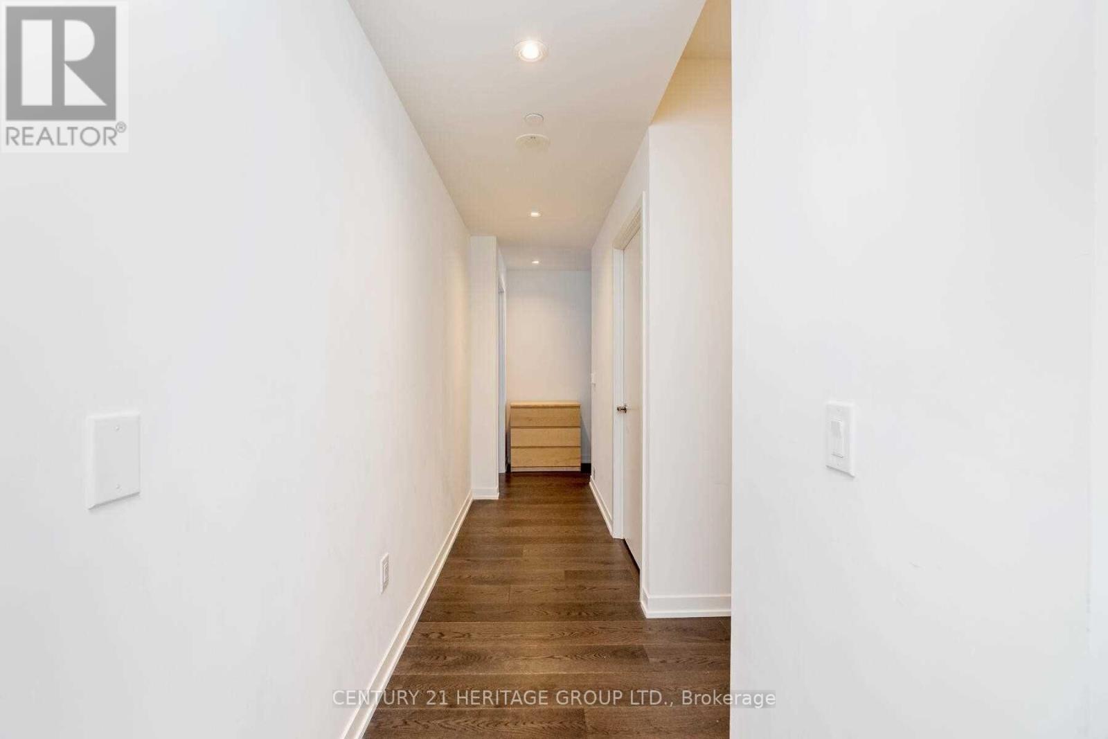 717 - 20 Richardson Street Property Photo 2