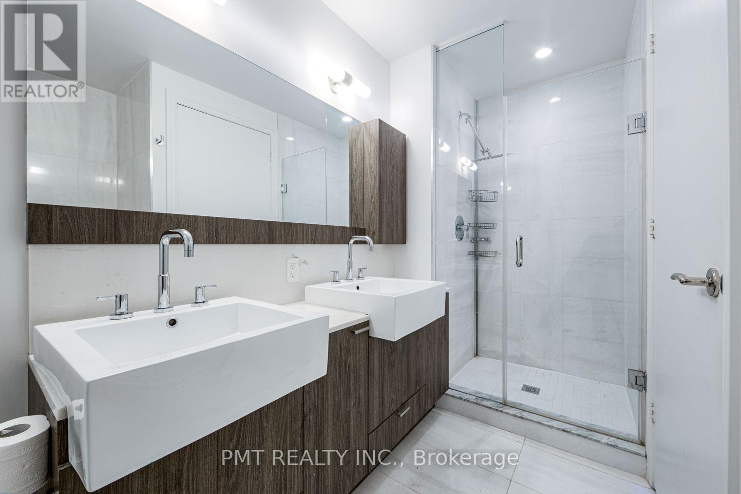 4006 - 88 Blue Jays Way Property Photo 17