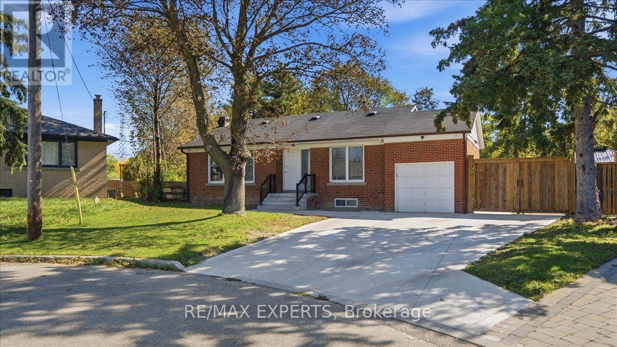 18 Robson Place Property Photo 3