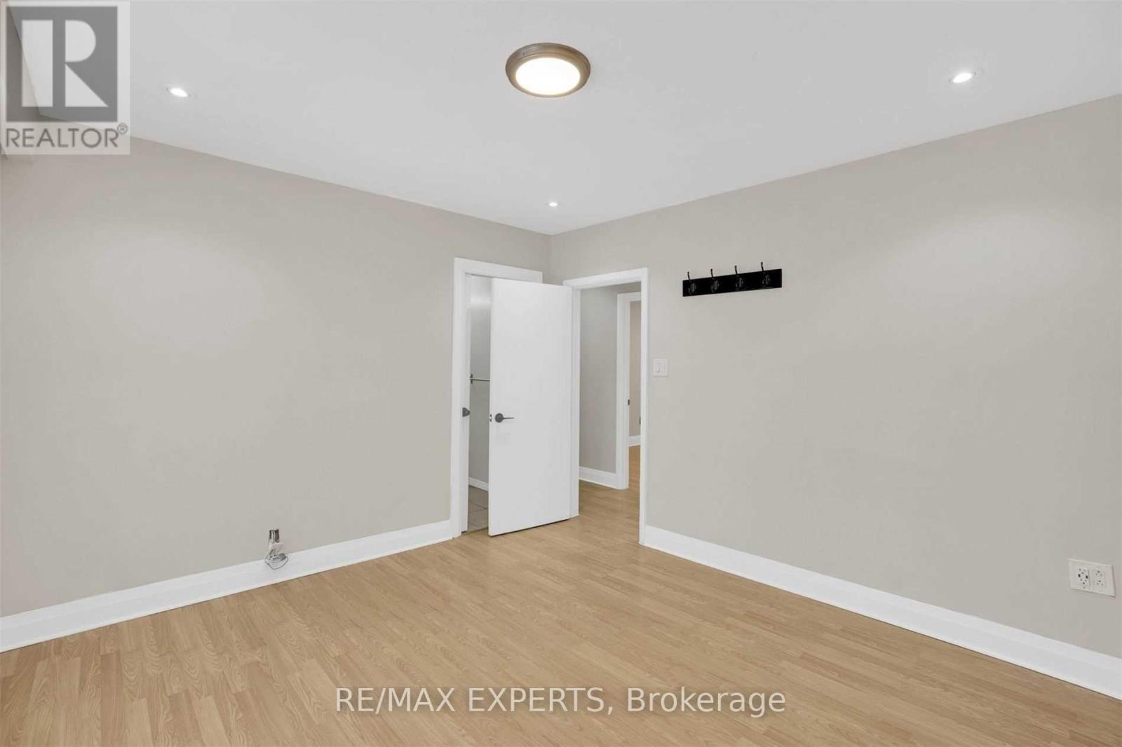 18 Robson Place Property Photo 16