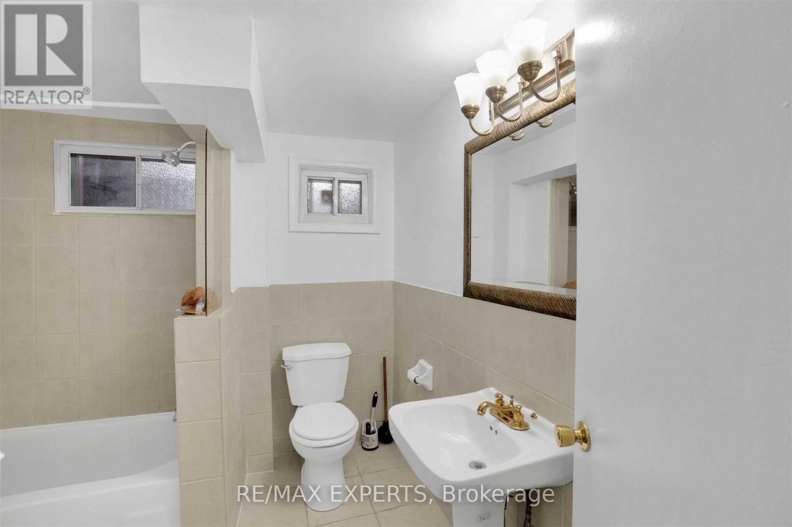 18 Robson Place Property Photo 21