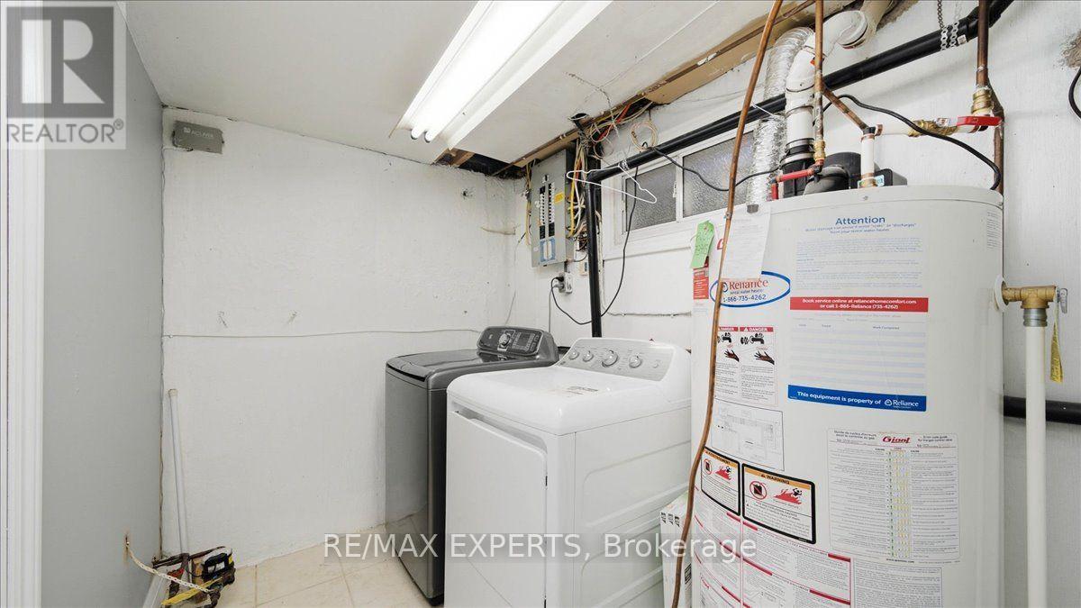 18 Robson Place Property Photo 26