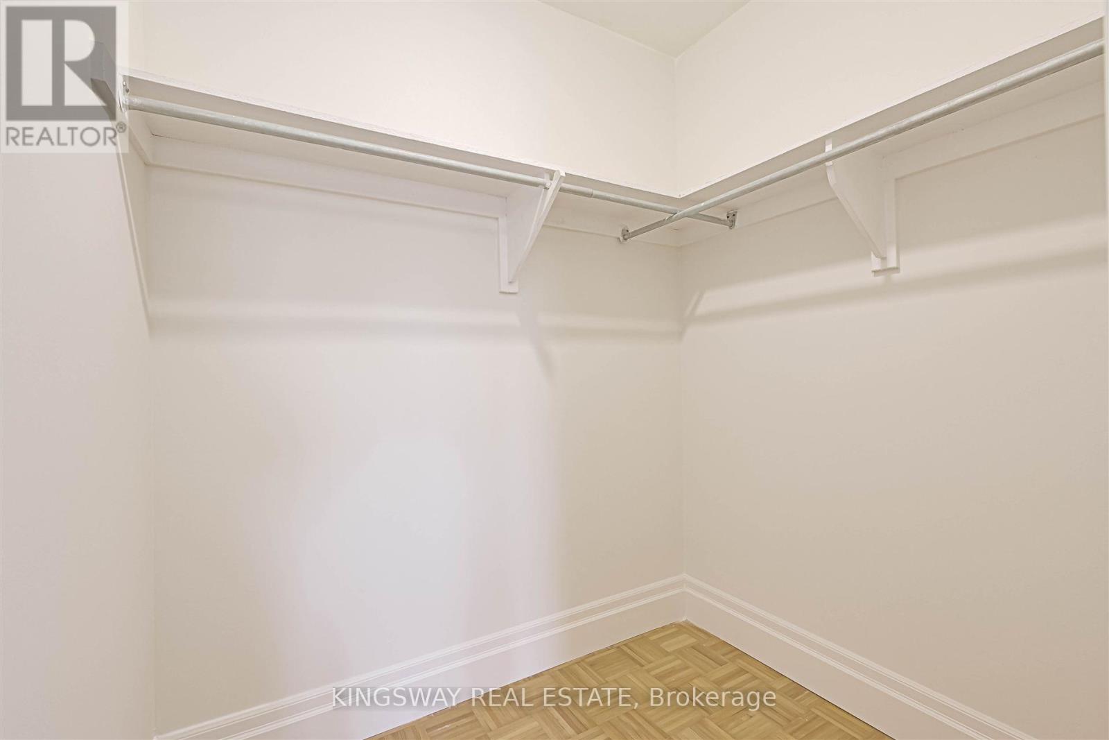 184 Edmonton Drive Property Photo 7