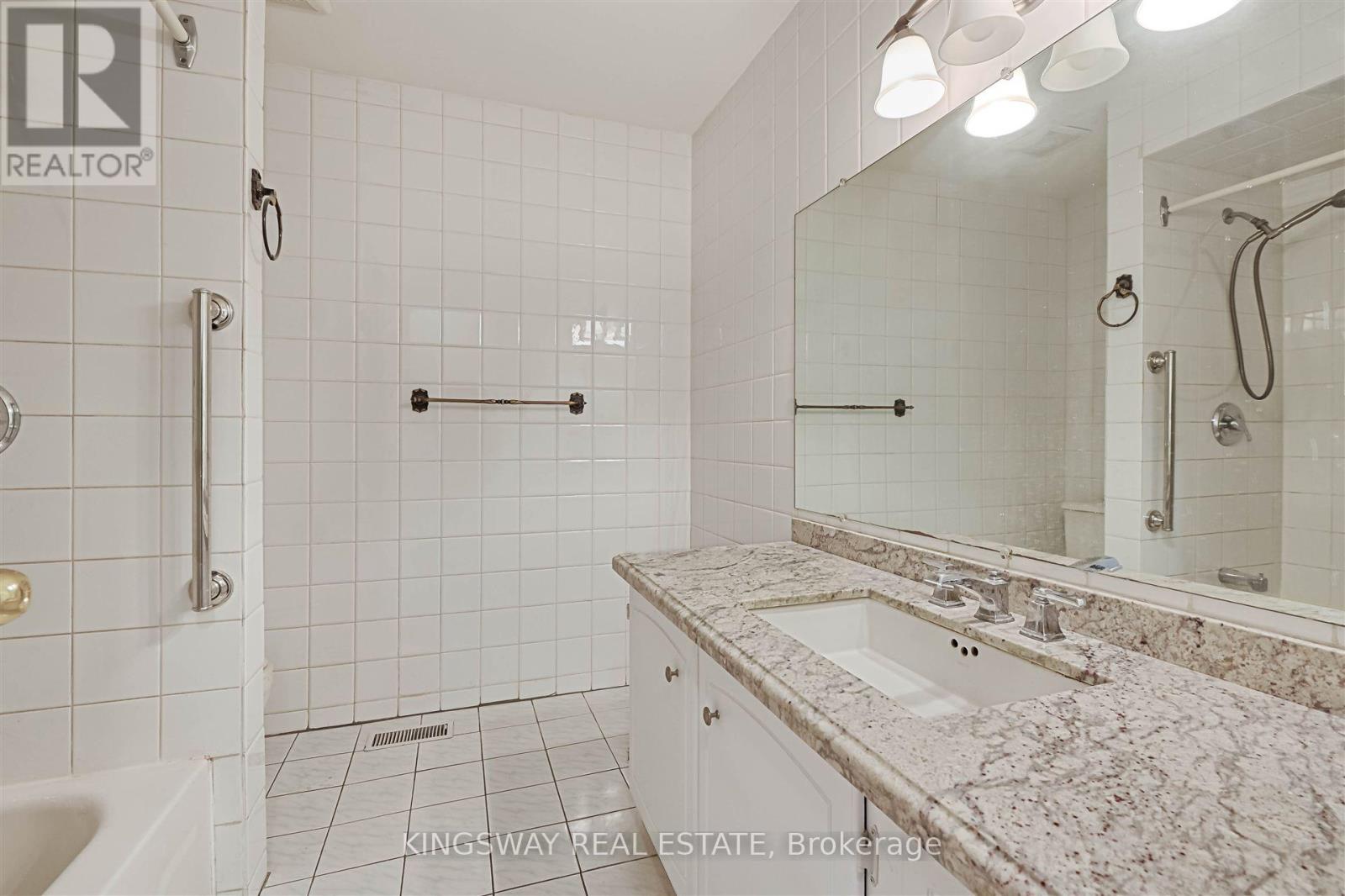 184 Edmonton Drive Property Photo 10