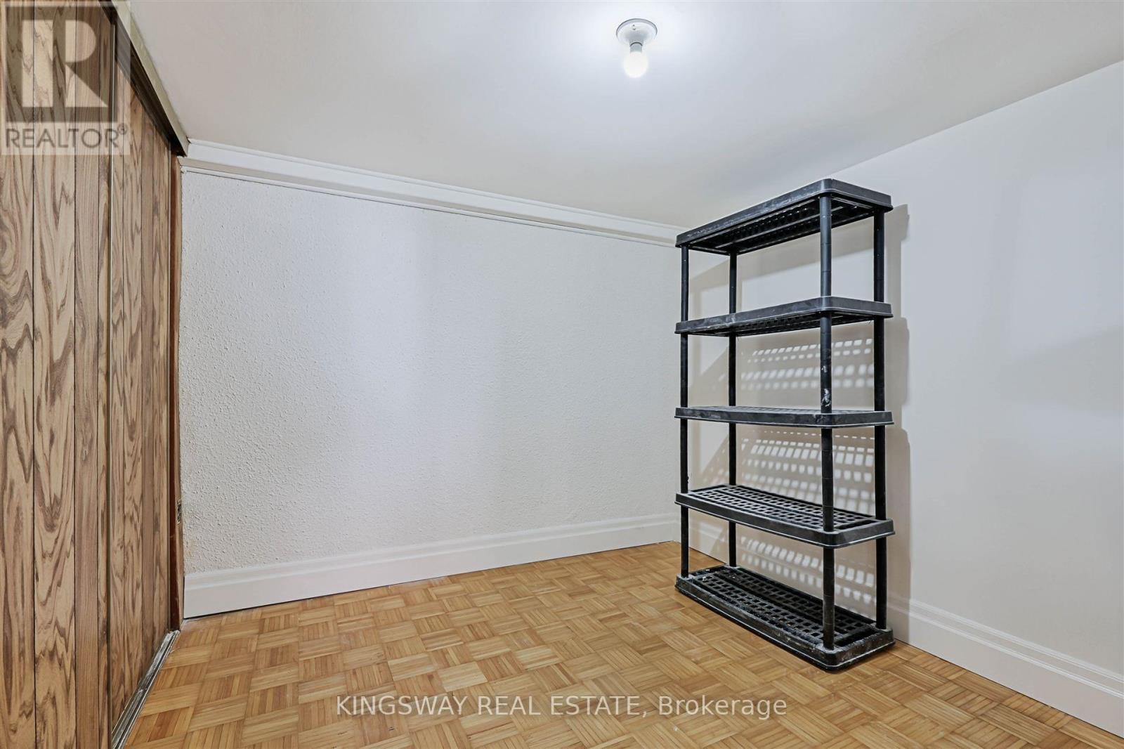 184 Edmonton Drive Property Photo 20
