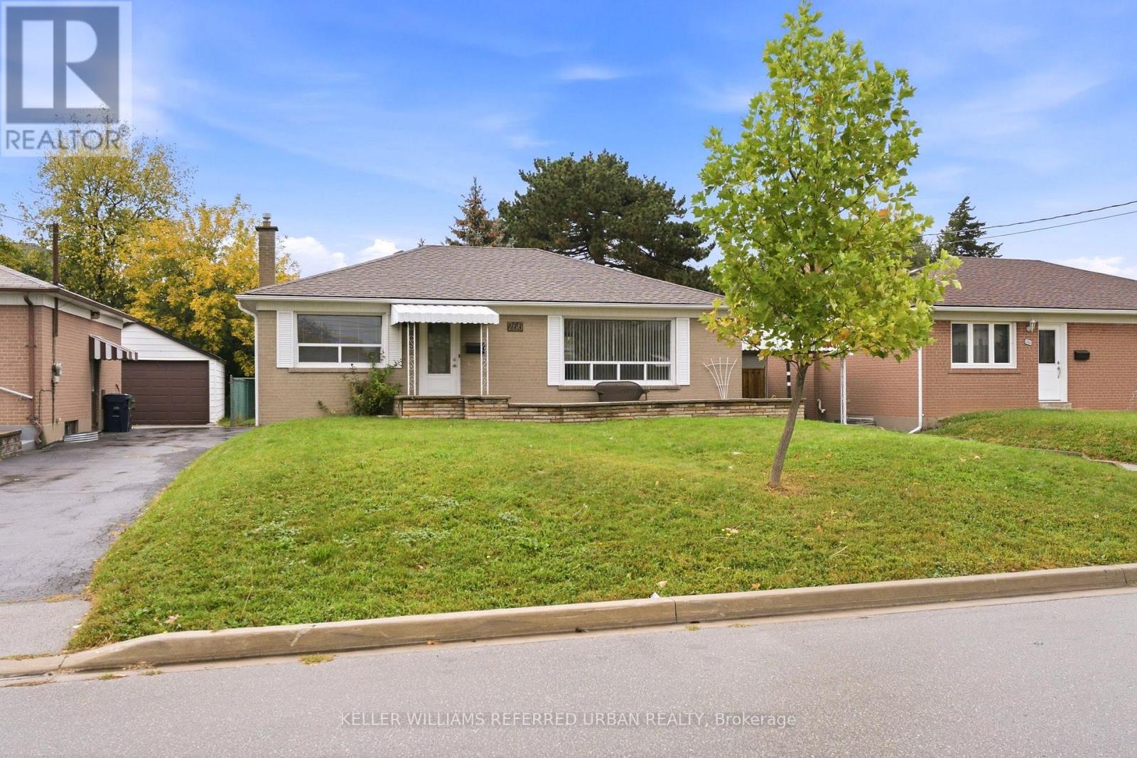 266 Acton Avenue Property Photo 4