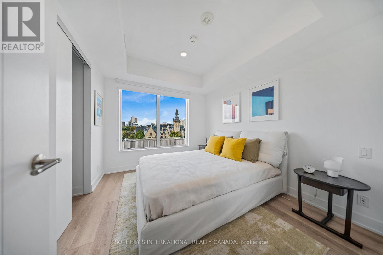 210 - 484 Spadina Avenue Property Photo 14