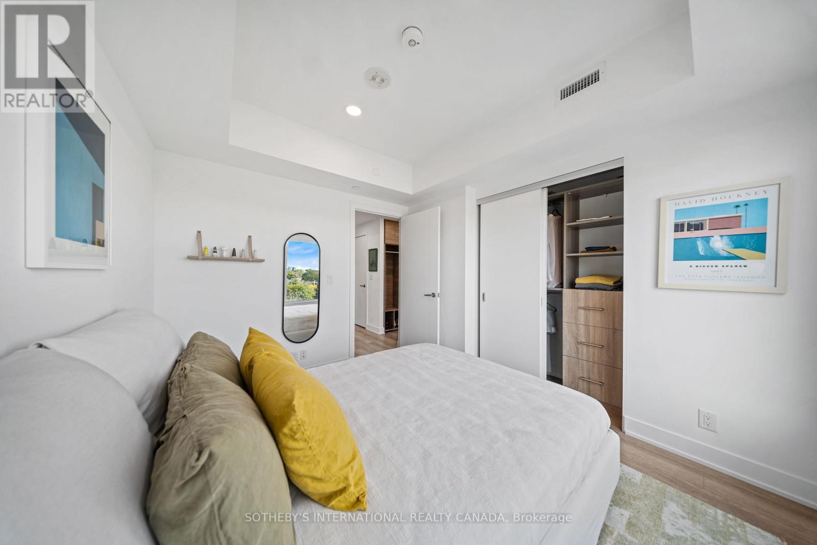 210 - 484 Spadina Avenue Property Photo 16