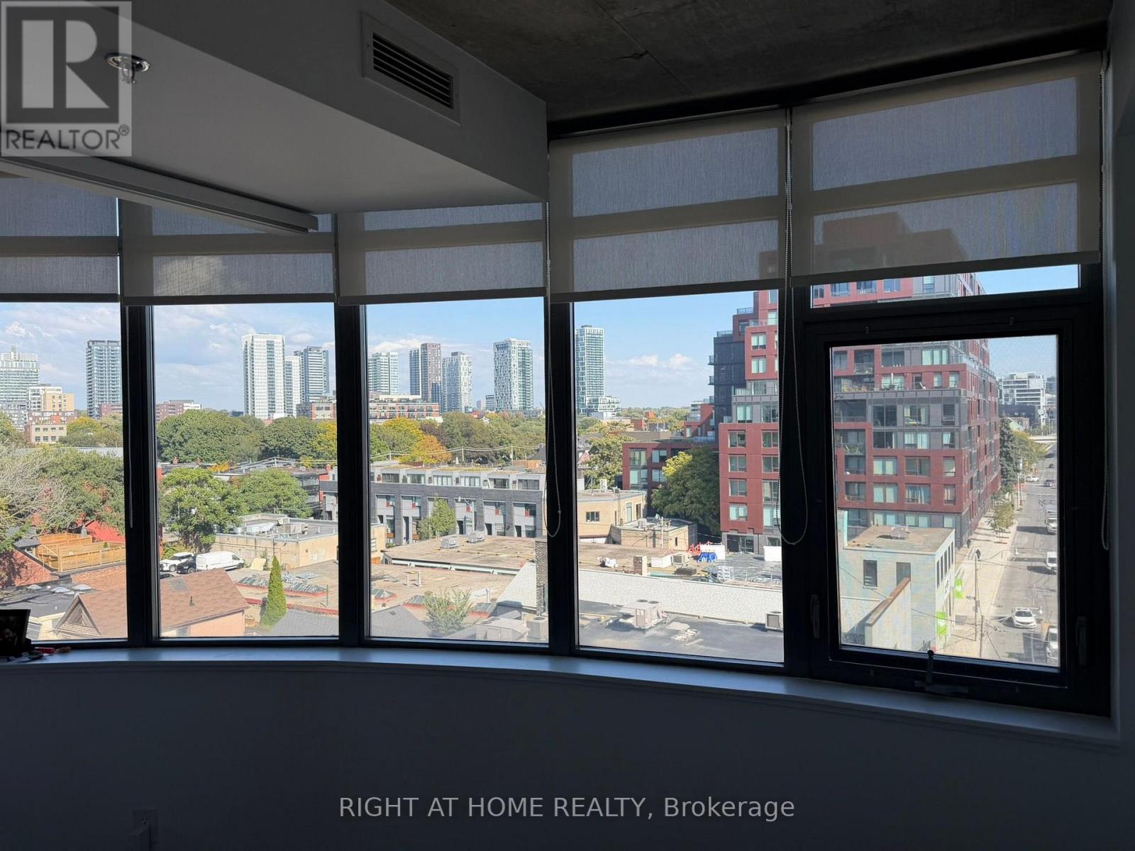 602 - 90 Trinity Street Property Photo 14