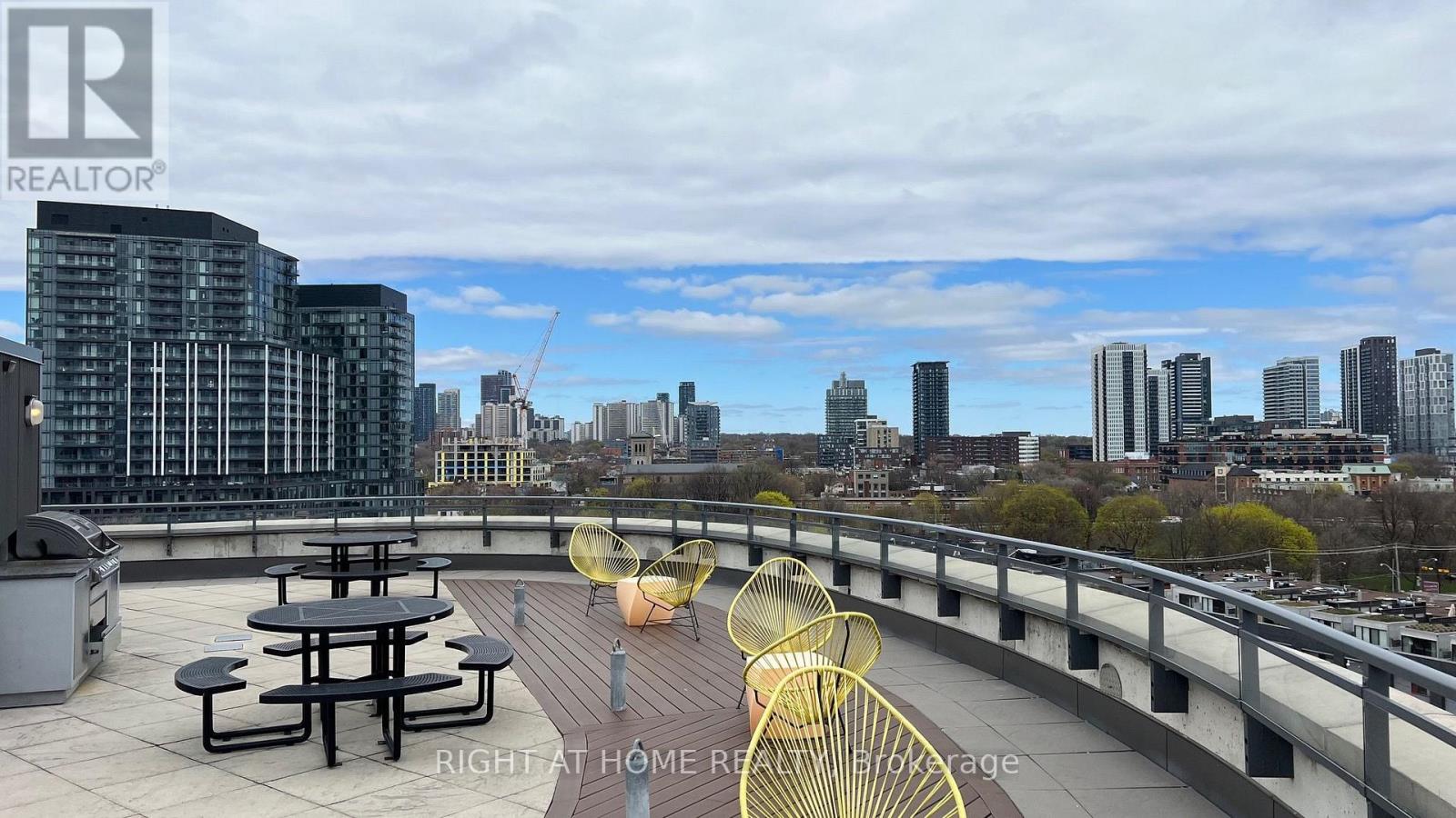 602 - 90 Trinity Street Property Photo 20