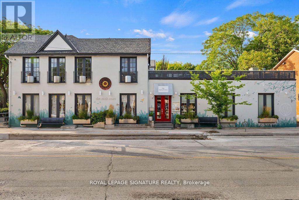 154 Harbord Street Property Photo 8