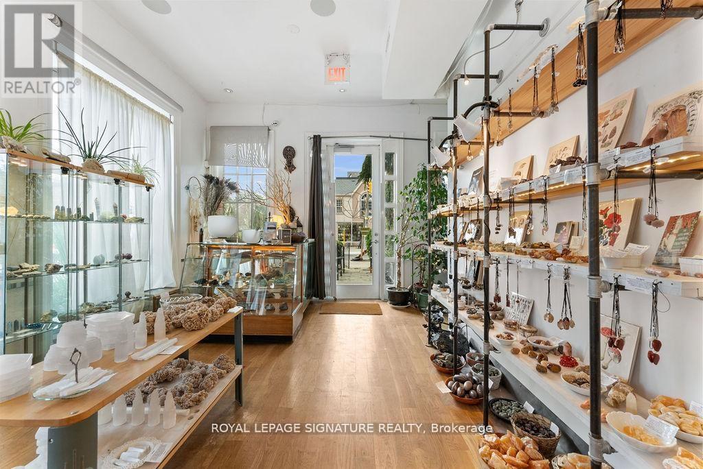 154 Harbord Street Property Photo 12