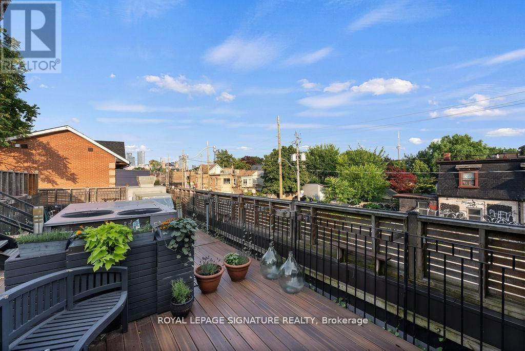 154 Harbord Street Property Photo 33