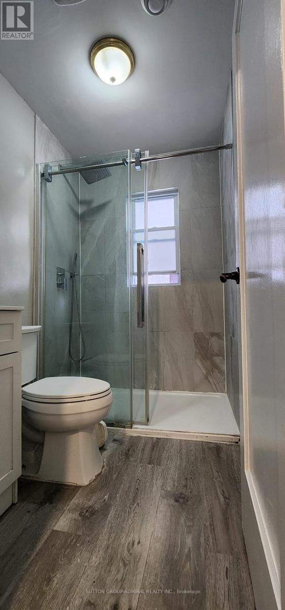 493 Hounslow Avenue Property Photo 7