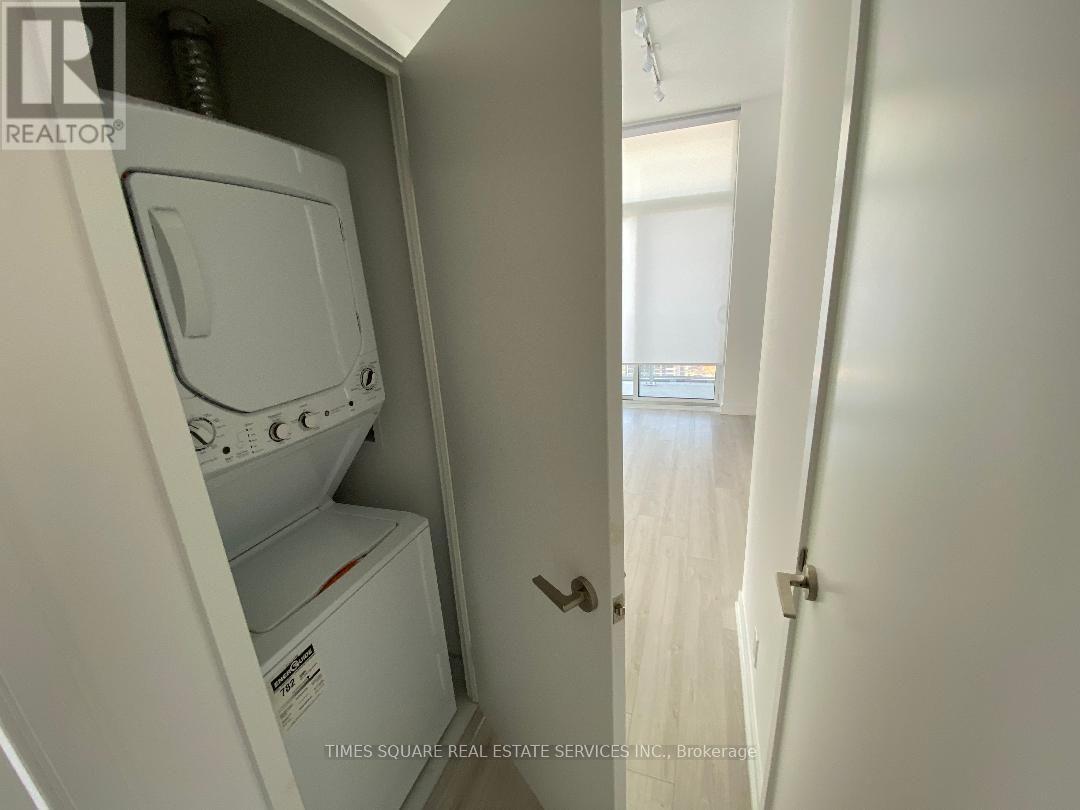 2603 - 33 Helendale Avenue Property Photo 13