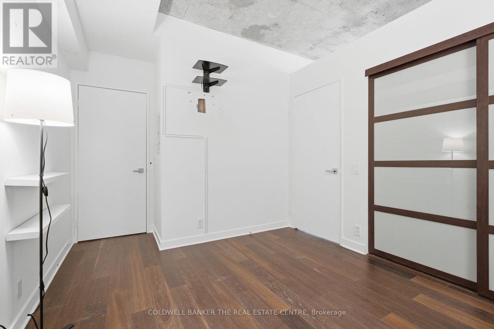 501 - 36 Charlotte Street Property Photo 11