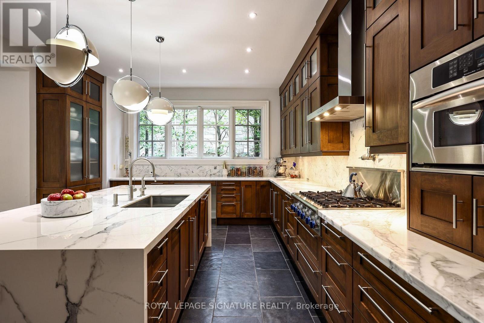 6 Vernham Avenue Property Photo 14