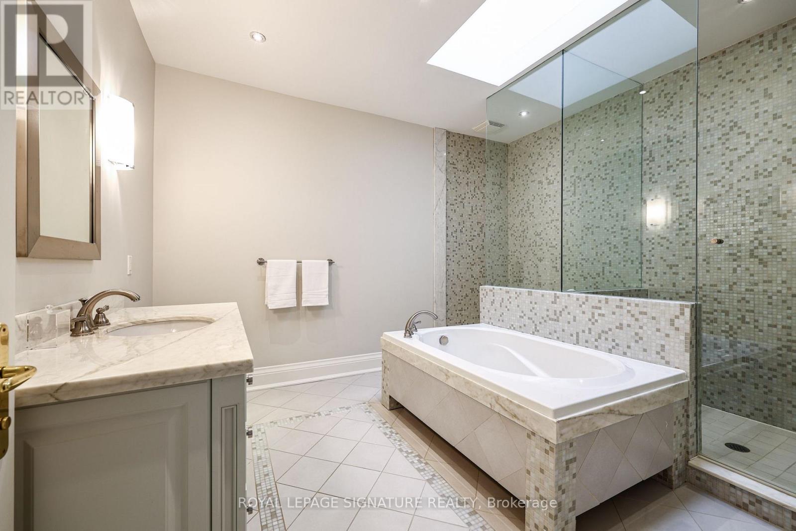 6 Vernham Avenue Property Photo 32