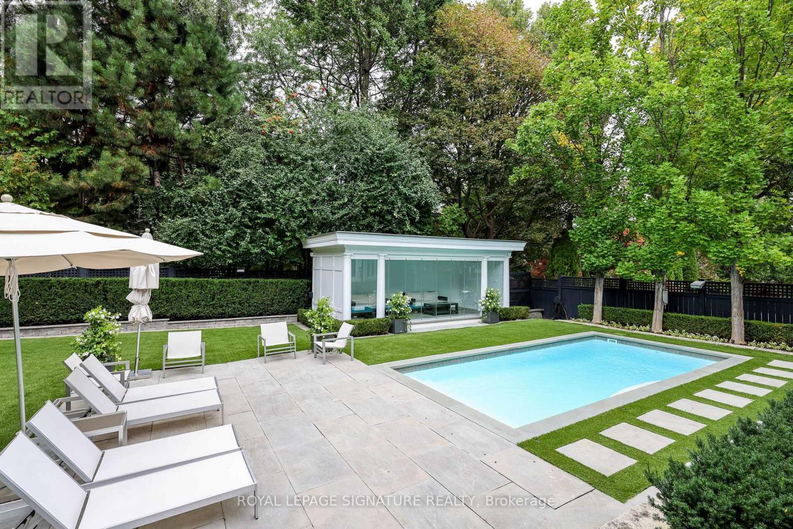 6 Vernham Avenue Property Photo 42