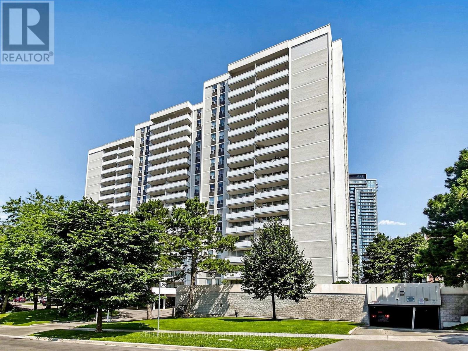1111 - 10 Parkway Forest Drive Property Photo 1