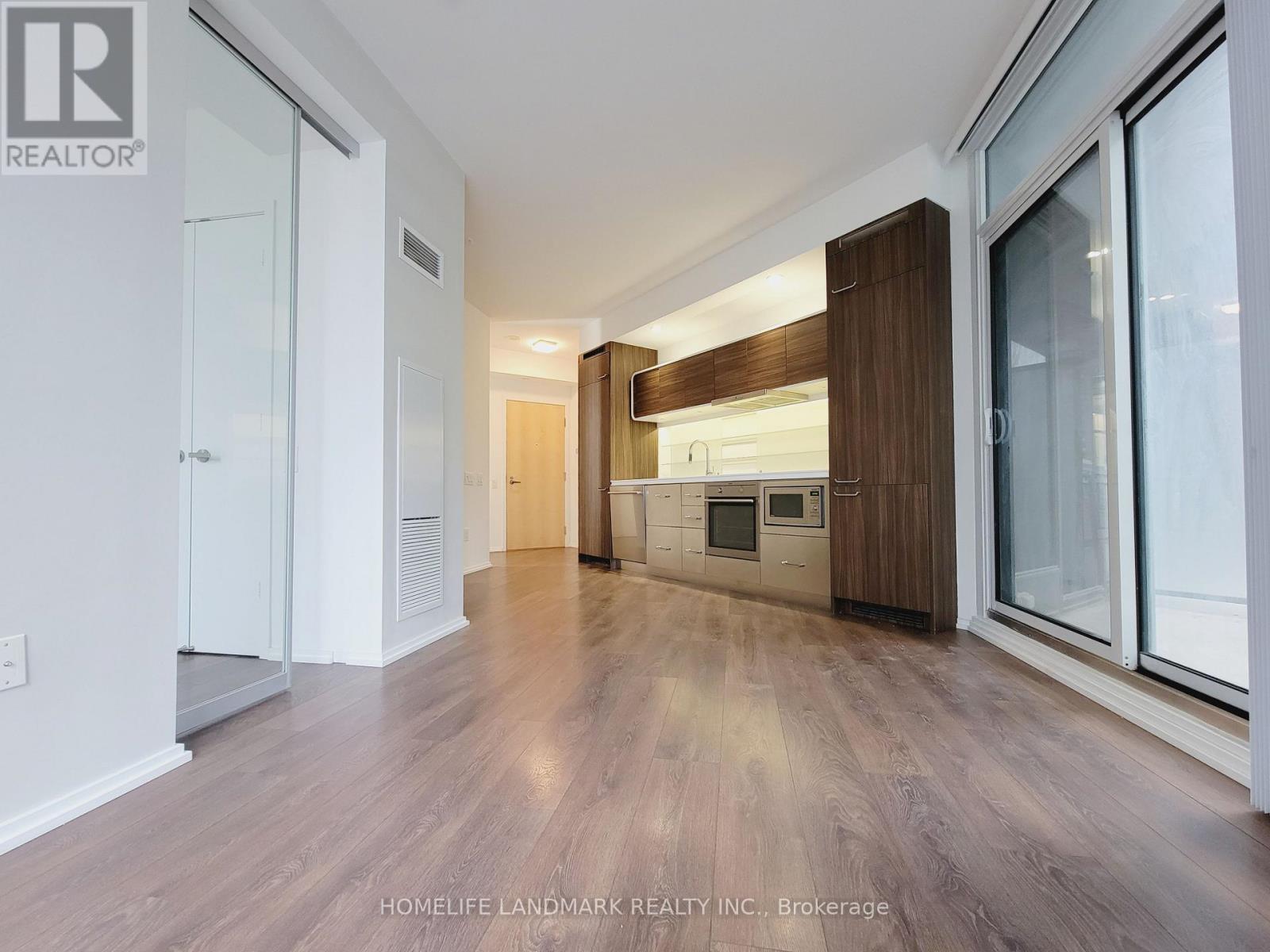 906 - 45 Charles Street E Property Photo 6