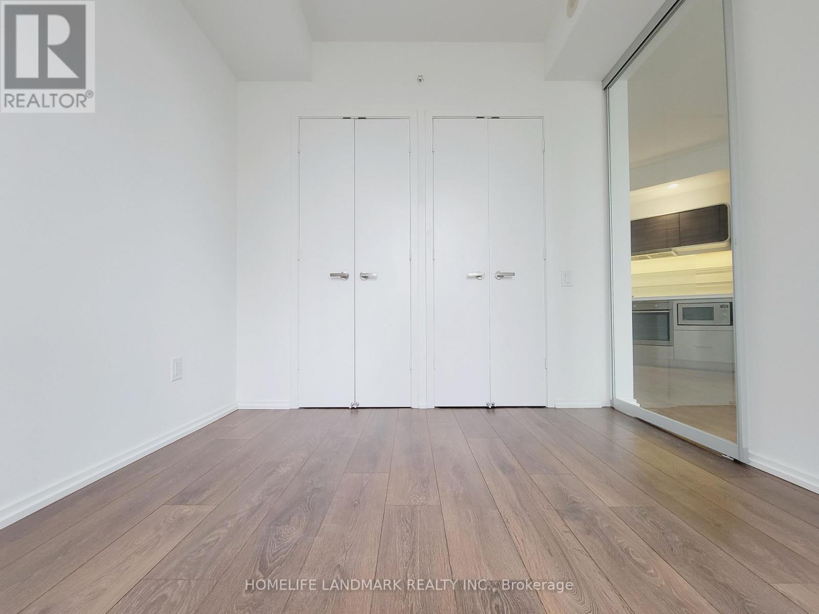 906 - 45 Charles Street E Property Photo 9