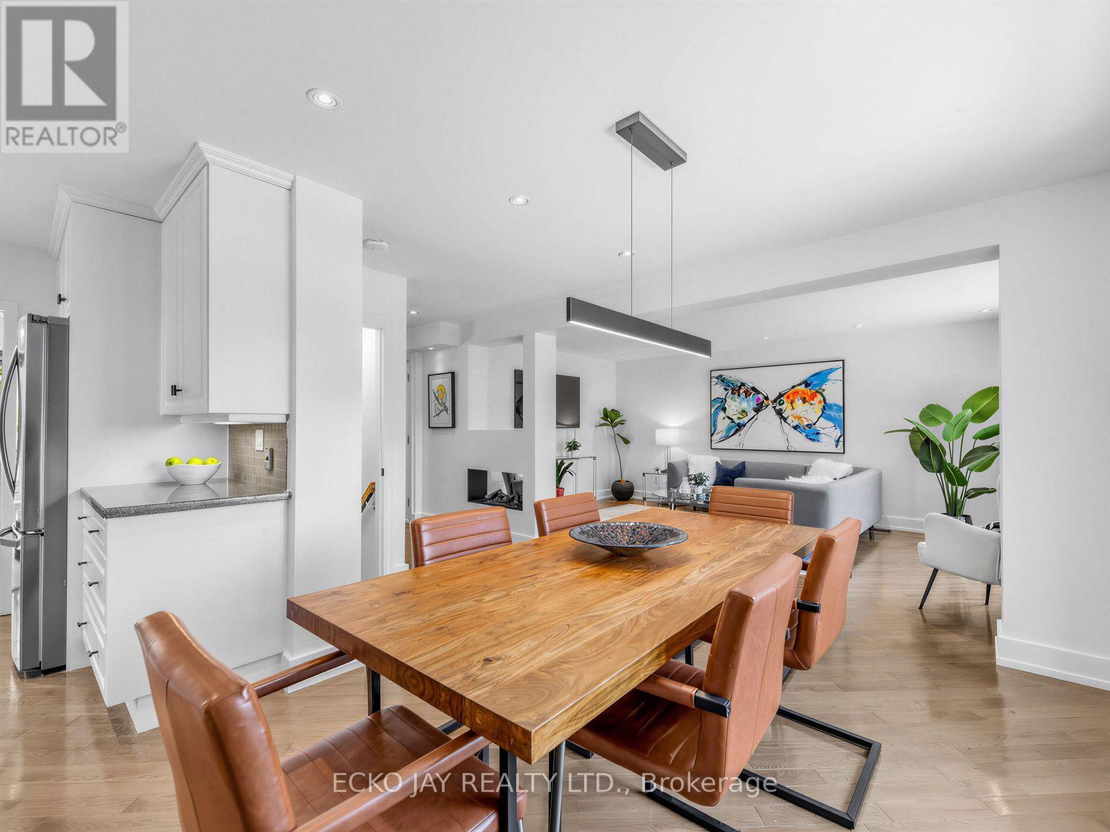 22 Meadowglade Crescent Property Photo 14