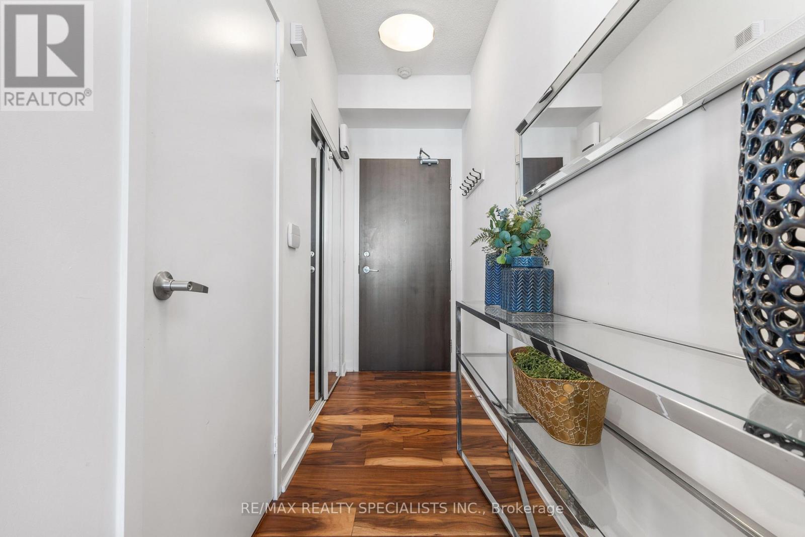 2908 - 38 Dan Leckie Way Property Photo 8