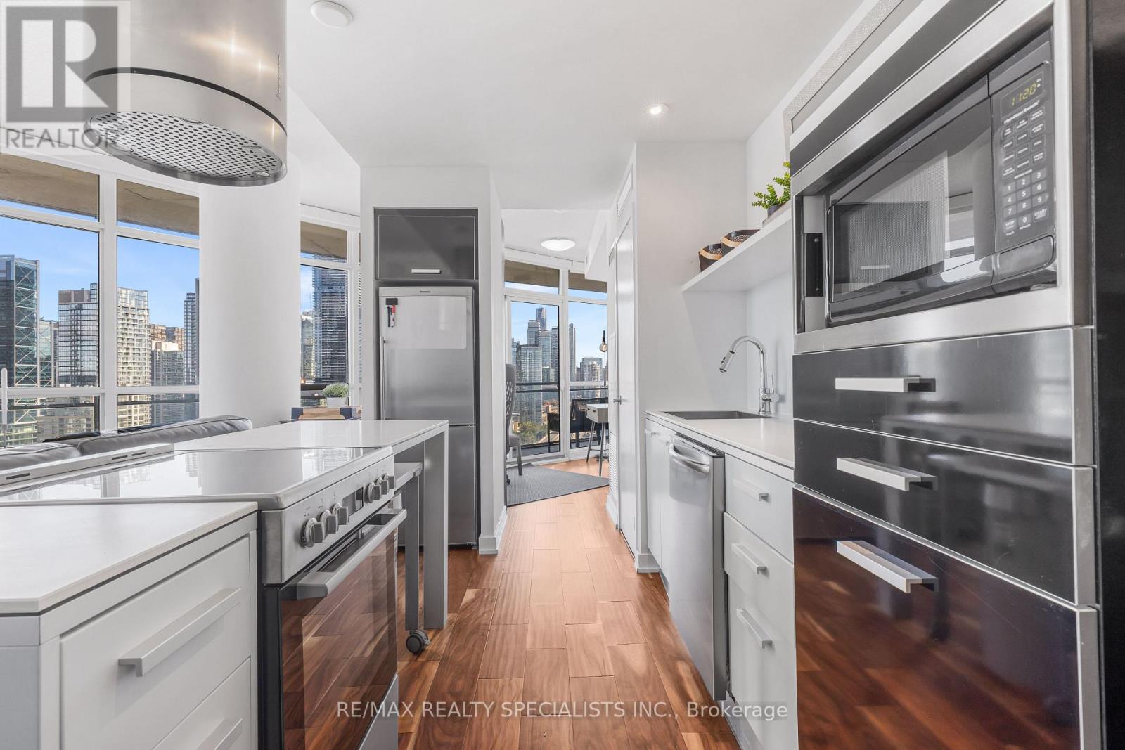 2908 - 38 Dan Leckie Way Property Photo 9