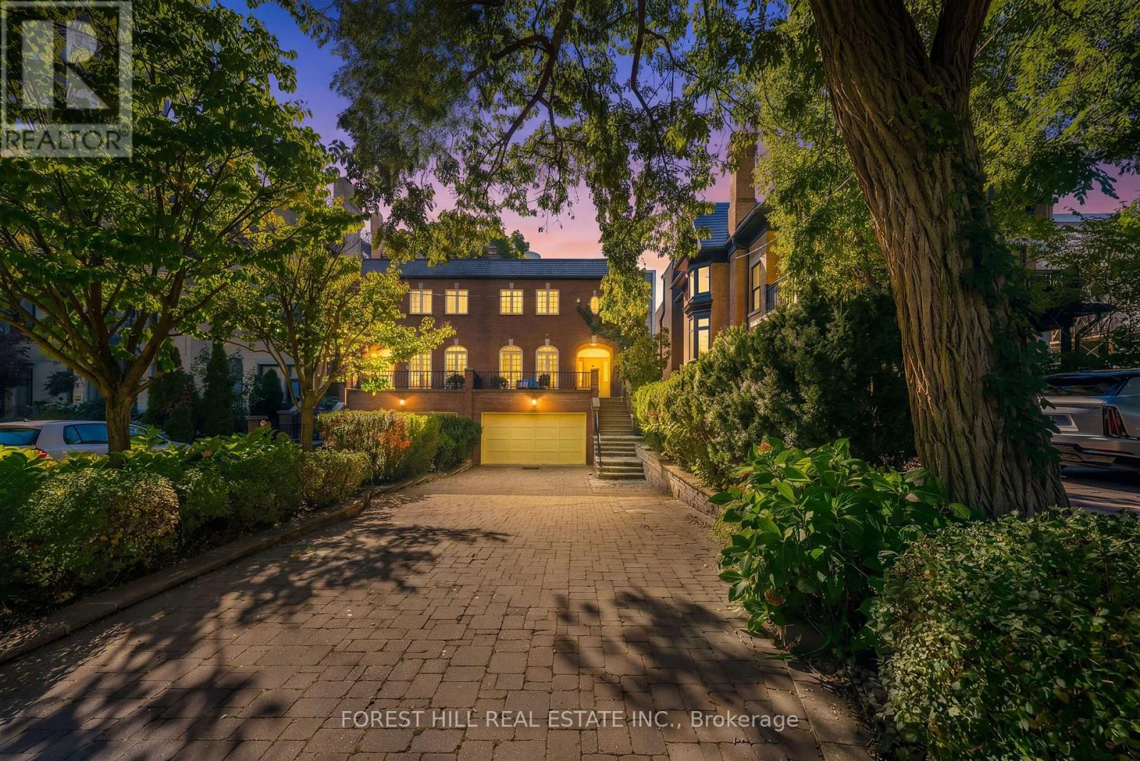 45 Heath Street W Property Photo 1