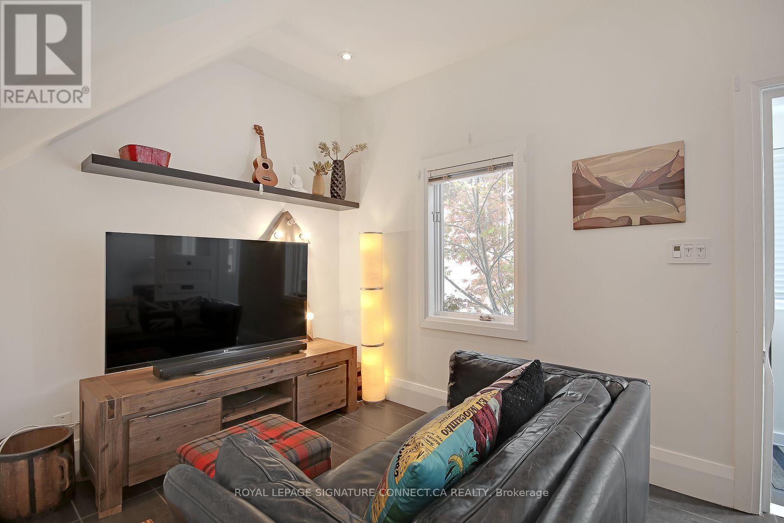 7 Ways Lane Property Photo 6