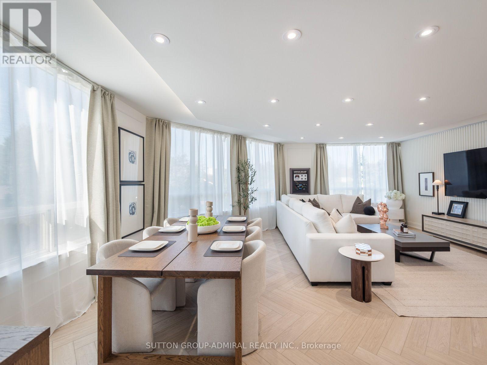 208 - 10 Torresdale Avenue Property Photo 18