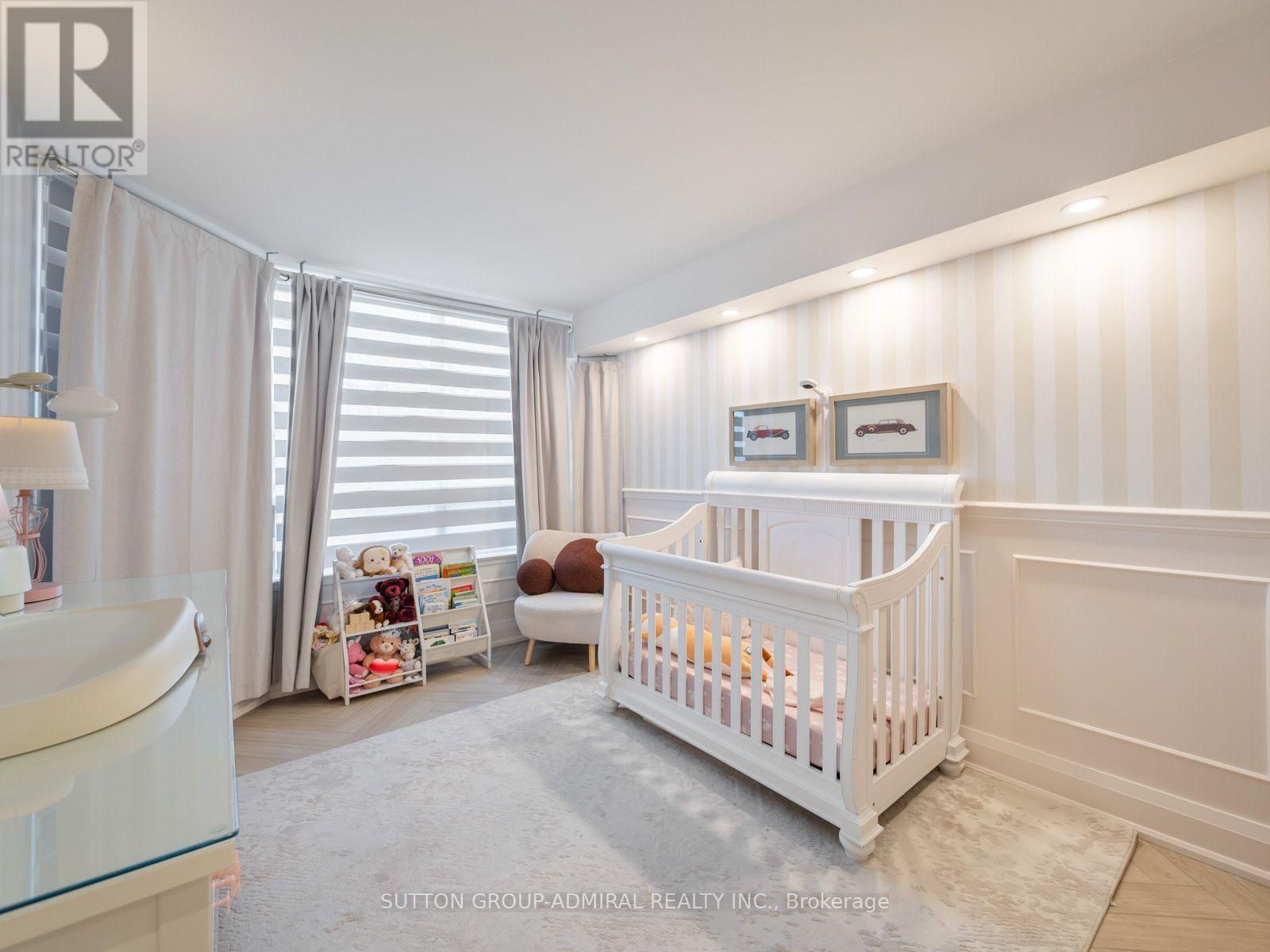 208 - 10 Torresdale Avenue Property Photo 26