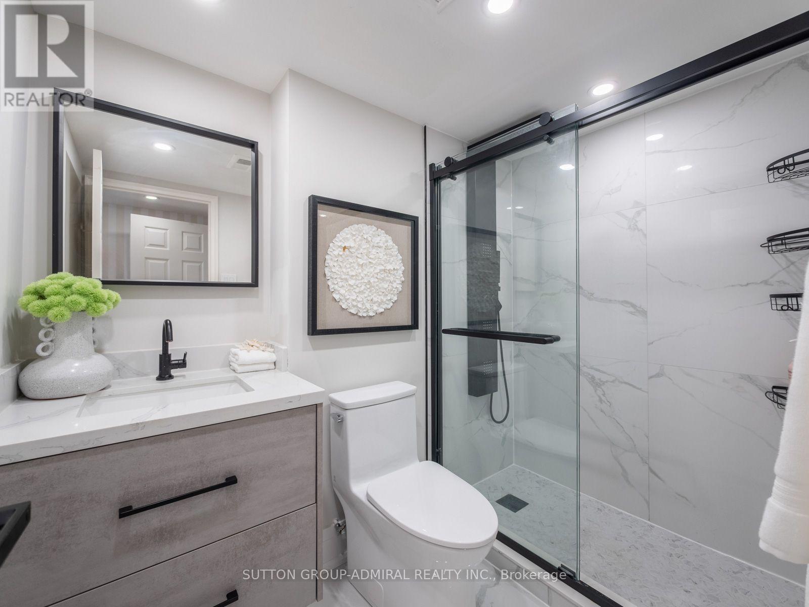 208 - 10 Torresdale Avenue Property Photo 29