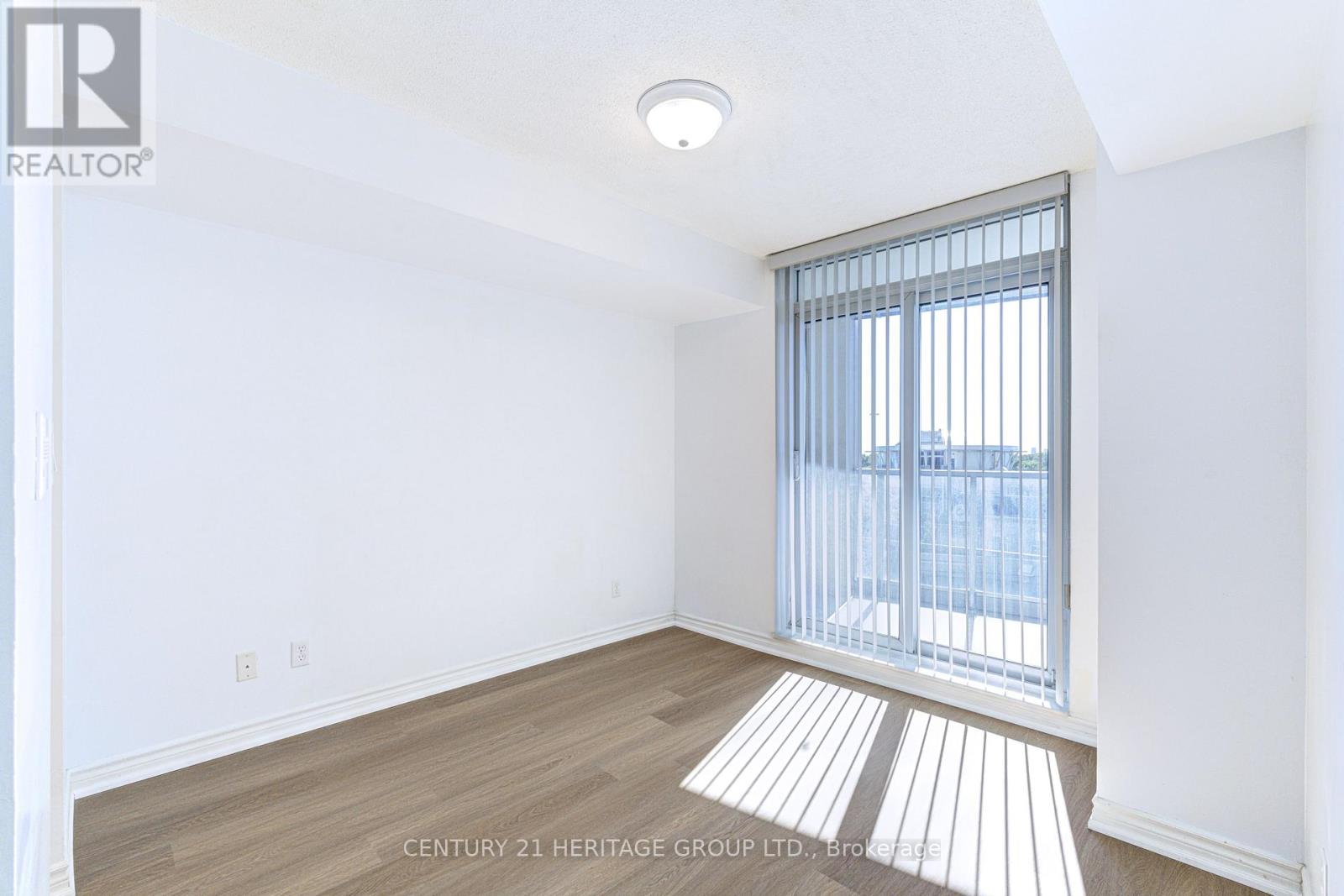 610 - 2 Rean Drive Property Photo 26