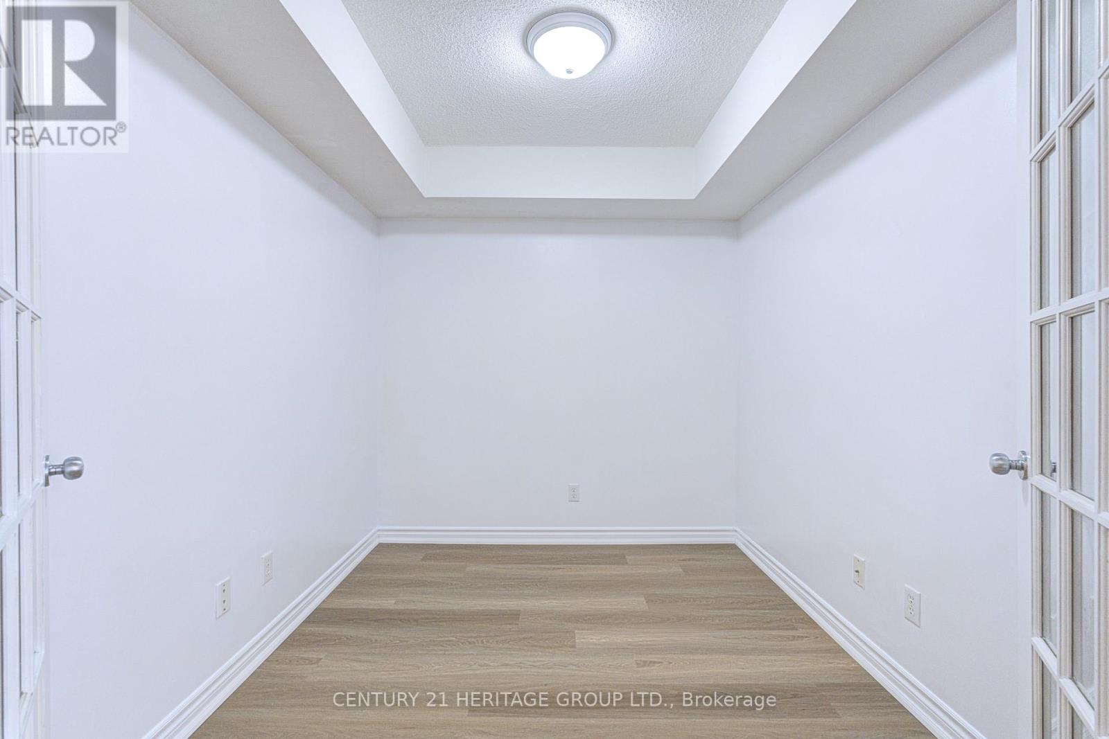 610 - 2 Rean Drive Property Photo 33