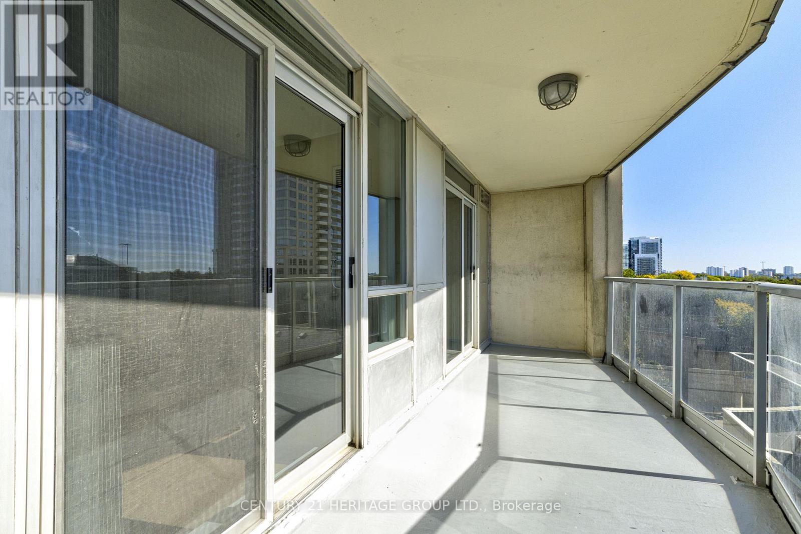 610 - 2 Rean Drive Property Photo 39