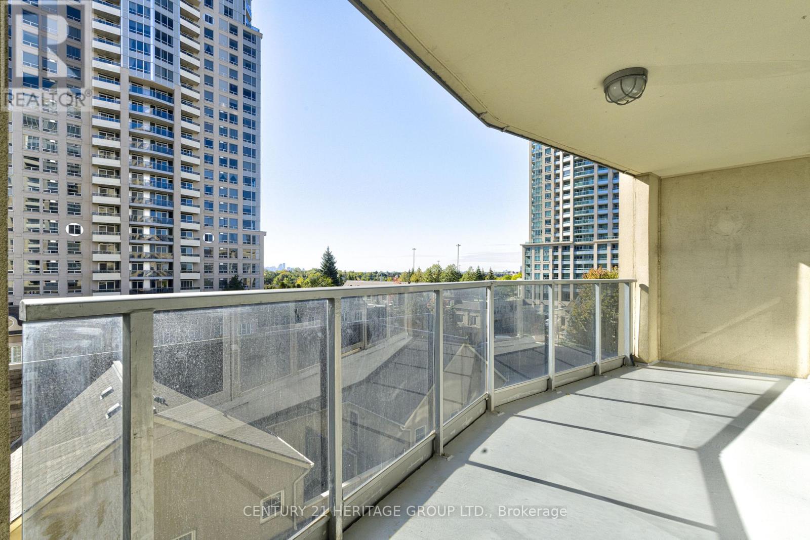 610 - 2 Rean Drive Property Photo 40