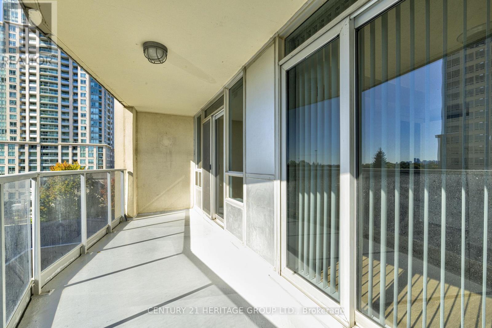 610 - 2 Rean Drive Property Photo 41