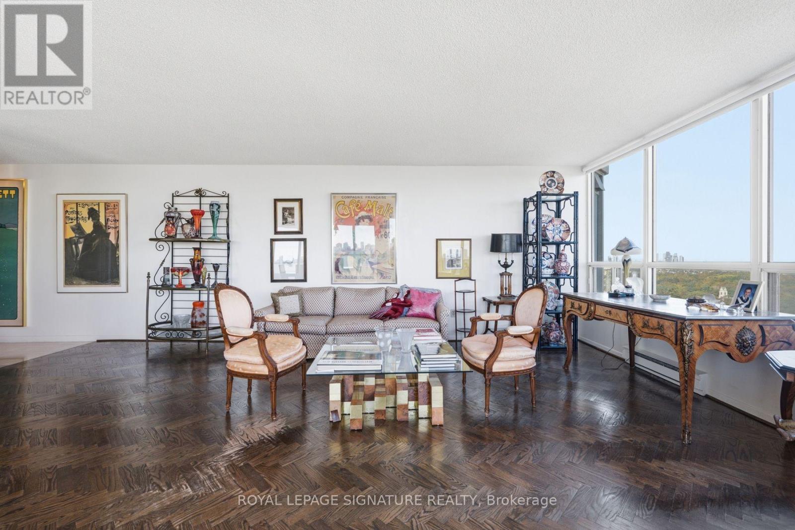 2110 - 10 Torresdale Avenue Property Photo 8