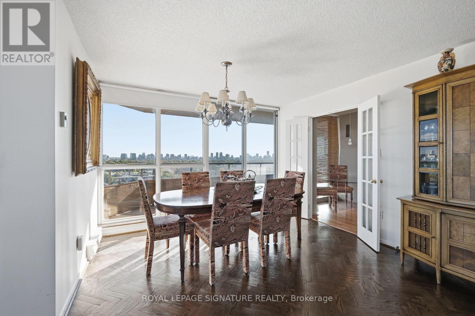 2110 - 10 Torresdale Avenue Property Photo 11