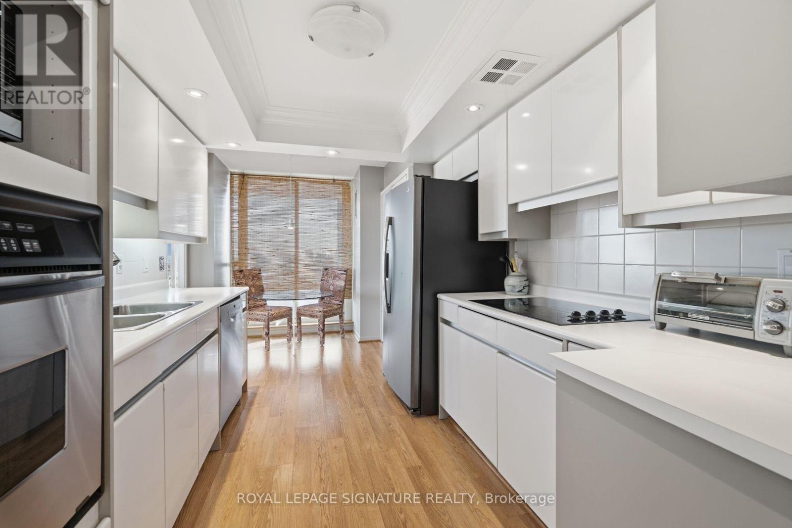 2110 - 10 Torresdale Avenue Property Photo 15