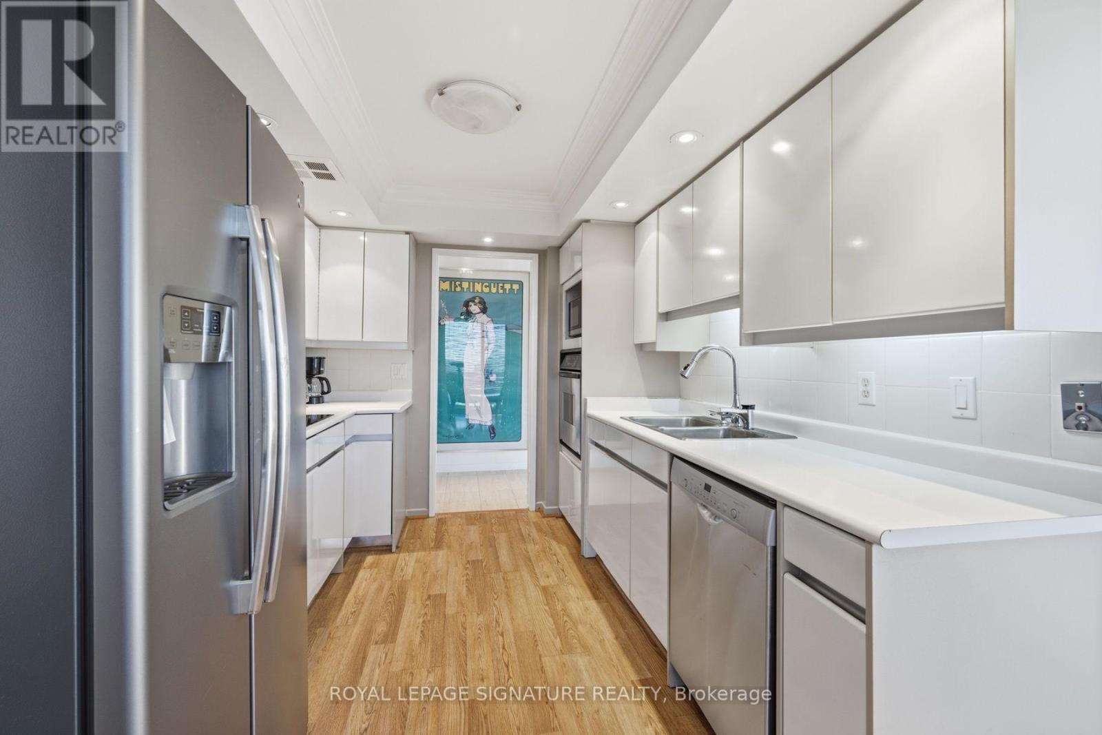 2110 - 10 Torresdale Avenue Property Photo 16