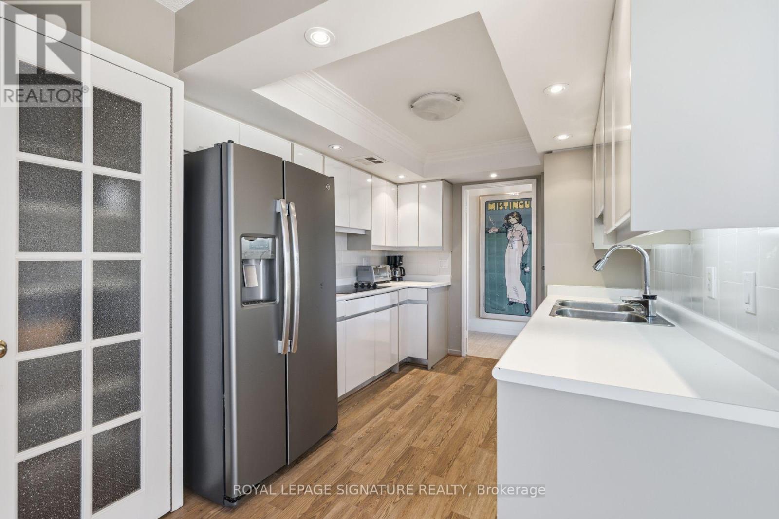 2110 - 10 Torresdale Avenue Property Photo 18