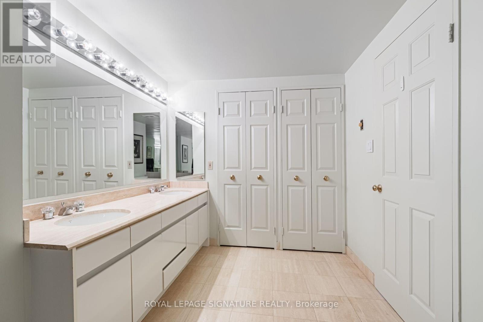 2110 - 10 Torresdale Avenue Property Photo 28