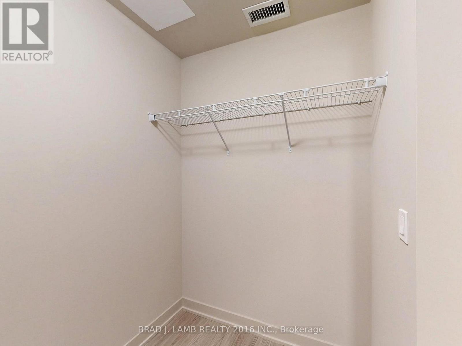 405 - 284 King Street E Property Photo 23