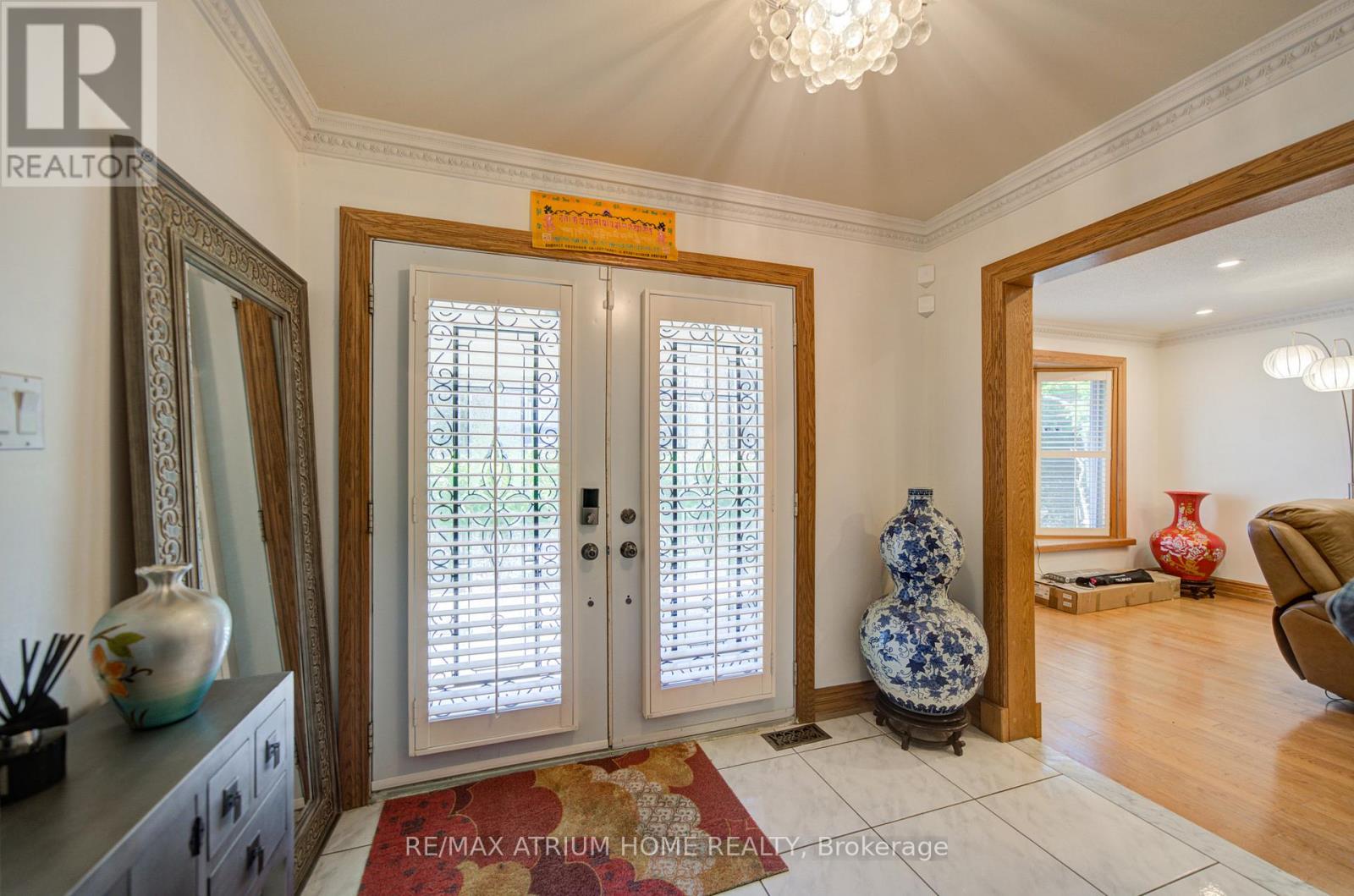 8 Patrick Boulevard Property Photo 2