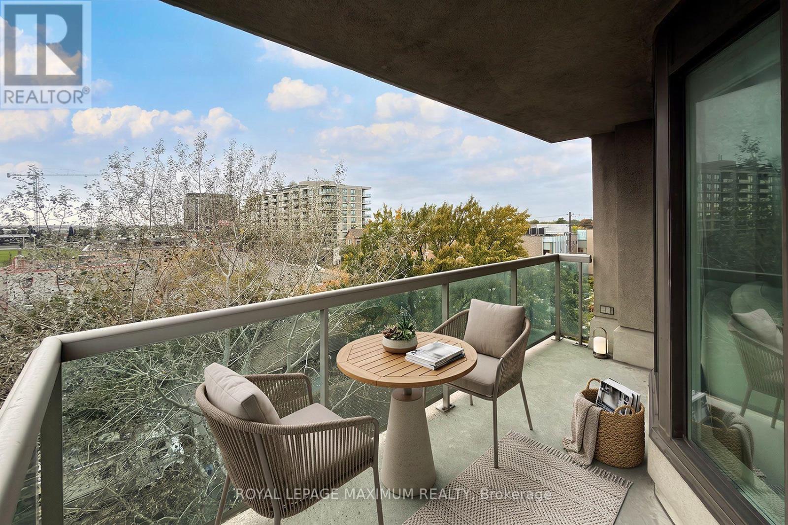 505 - 935 Sheppard Avenue W Property Photo 16