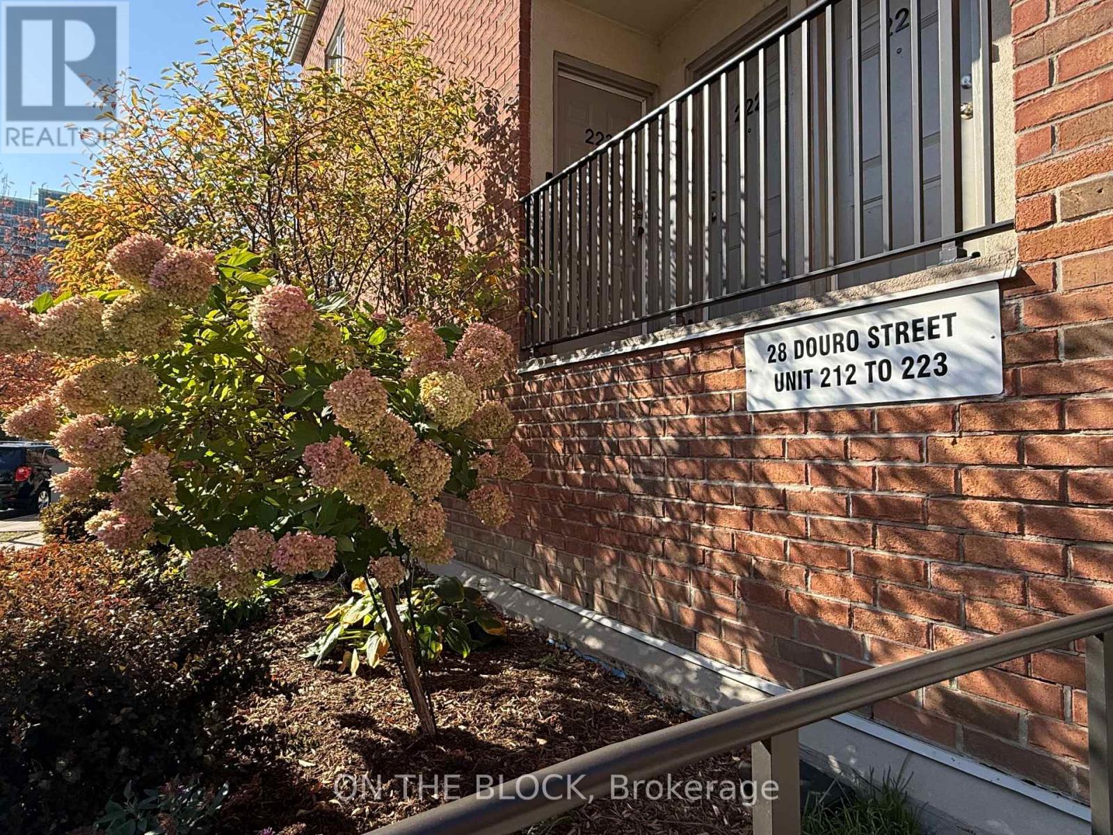 223 - 28 Douro Street Property Photo 34