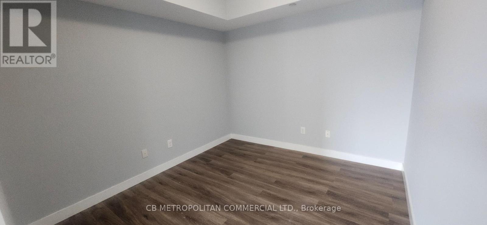 303 - 335 College Street Property Photo 8